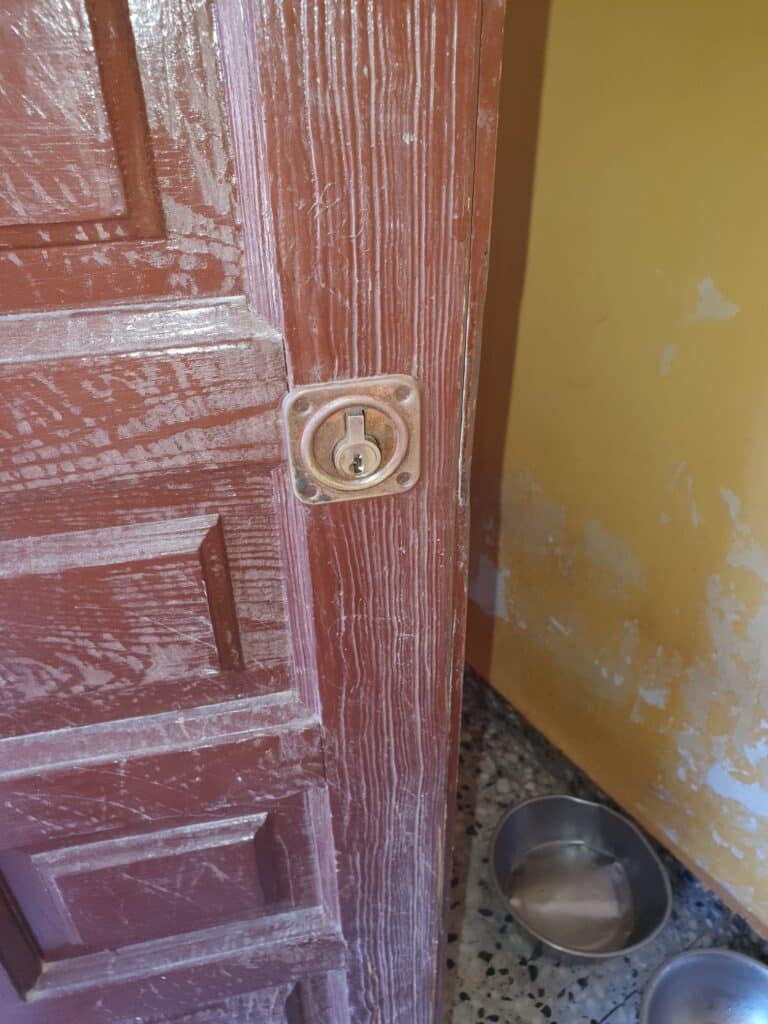 Apertura de puertas Bustiyerro