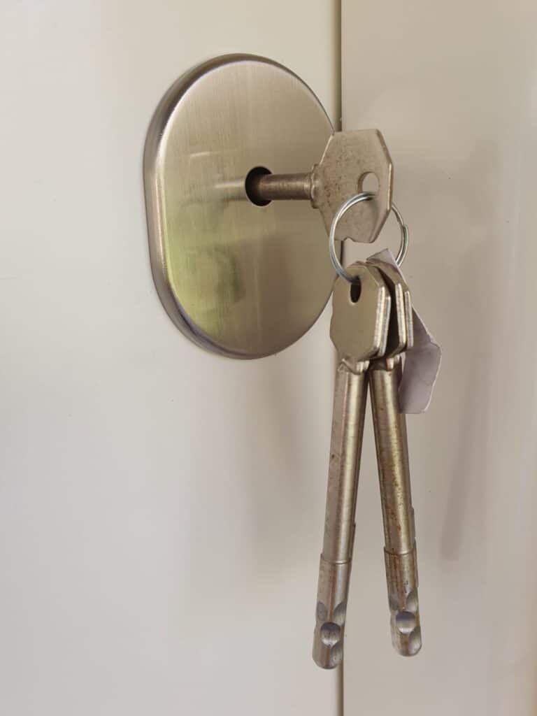 Apertura de puertas El Dueso