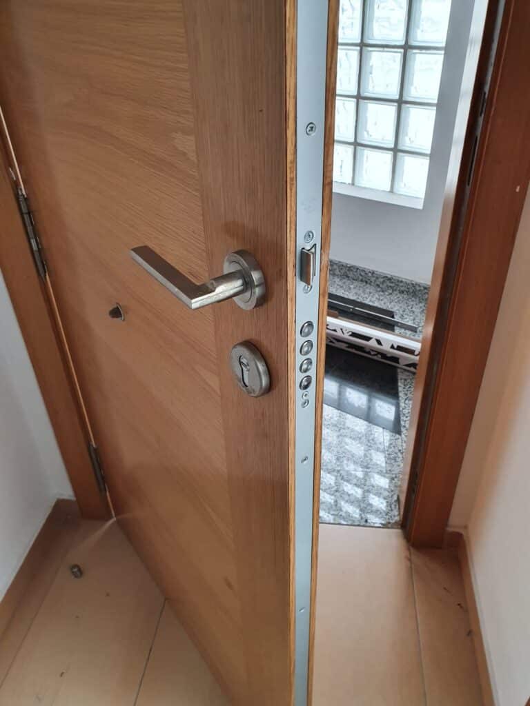 Apertura de puertas Ganzo