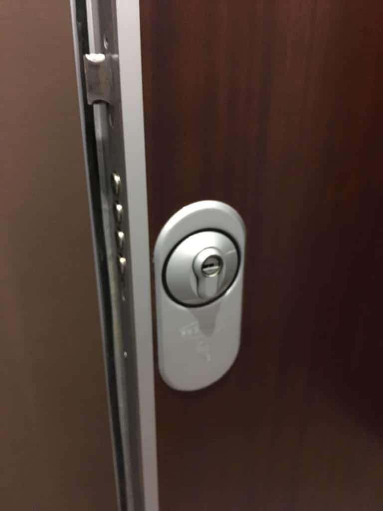 Apertura de puertas Guarnizo