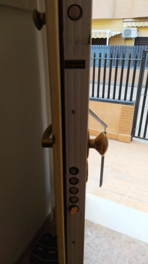 Apertura de puertas Heras