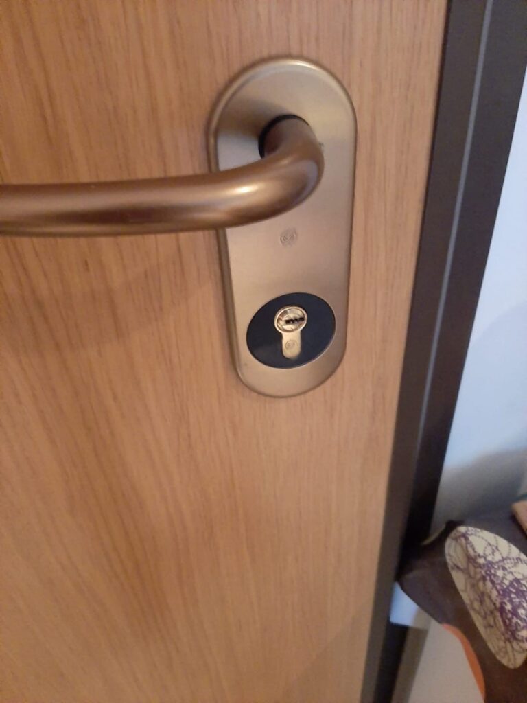 Apertura de puertas Hornedo