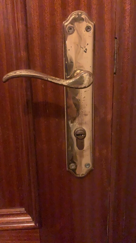 Apertura de puertas Iruz