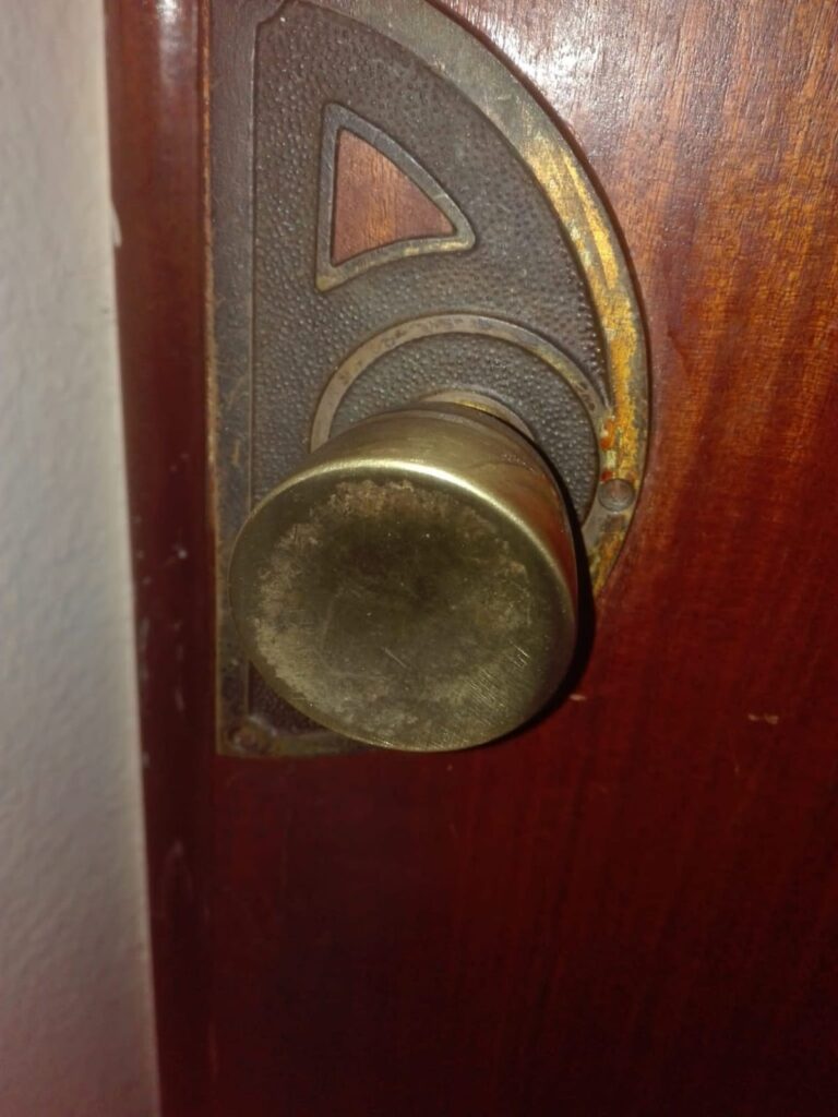 Apertura de puertas Isla Suaces