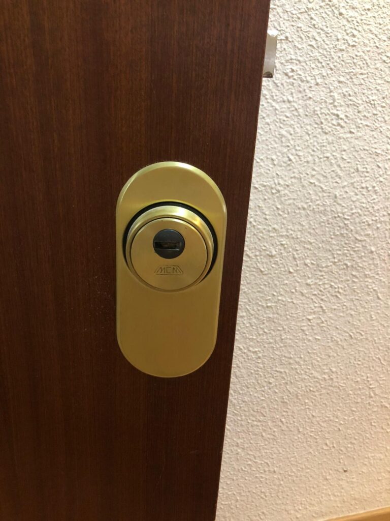 Apertura de puertas La Cantolla