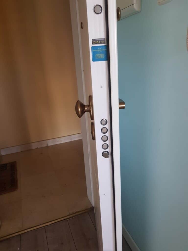 Apertura de puertas La Cavada