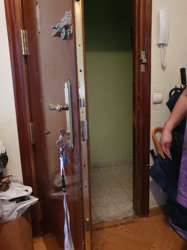Apertura de puertas Navajeda