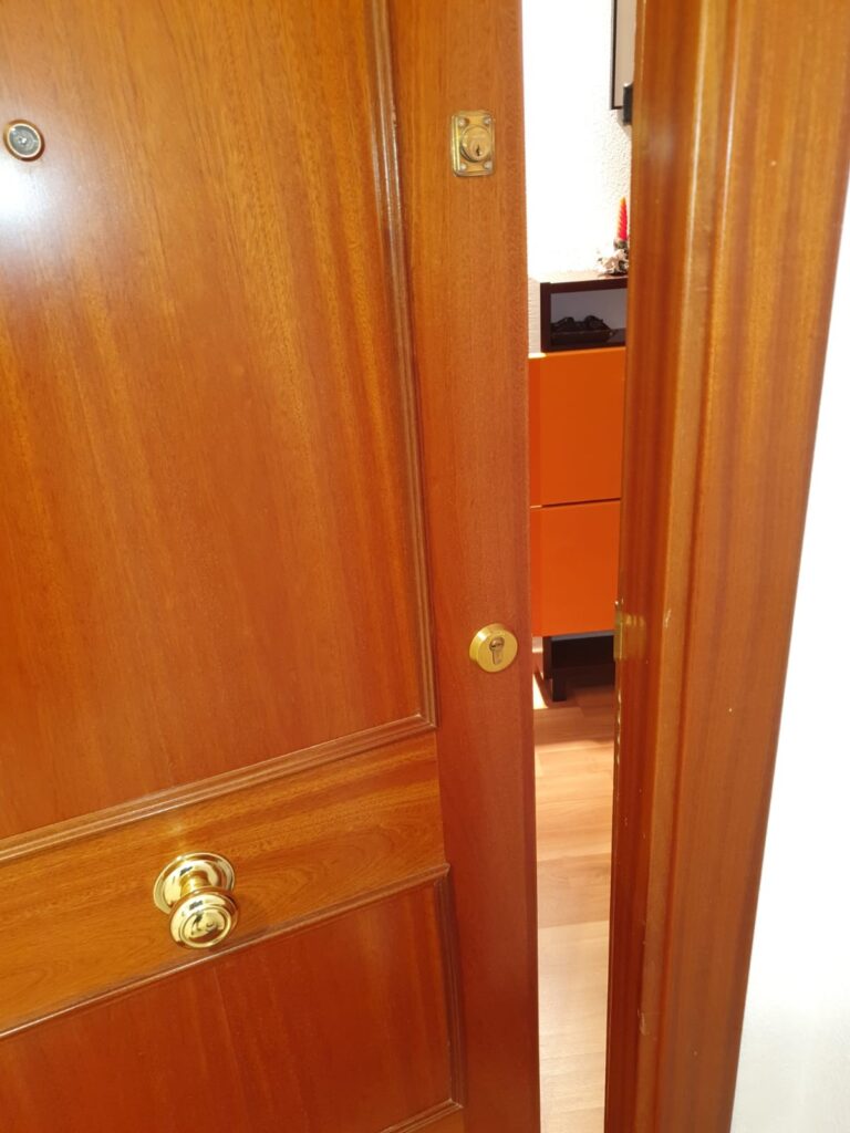Apertura de puertas Orejo