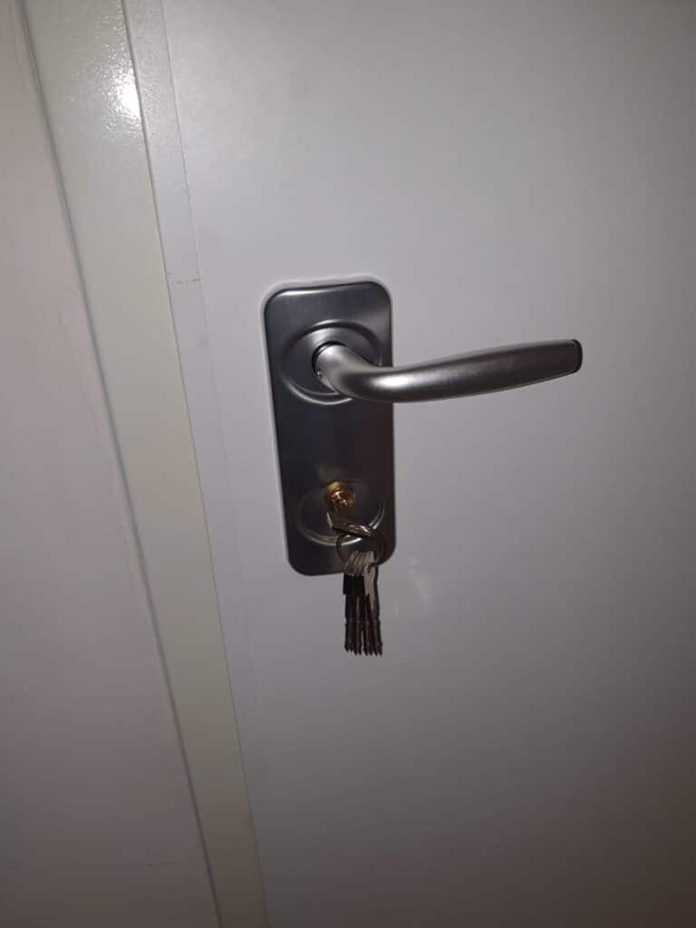 Apertura de puertas Oruna