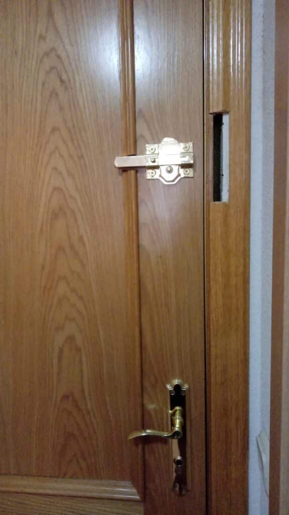 Apertura de puertas Queveda