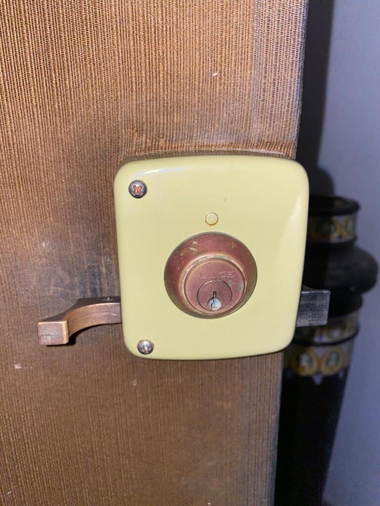 Apertura de puertas Santa Marina