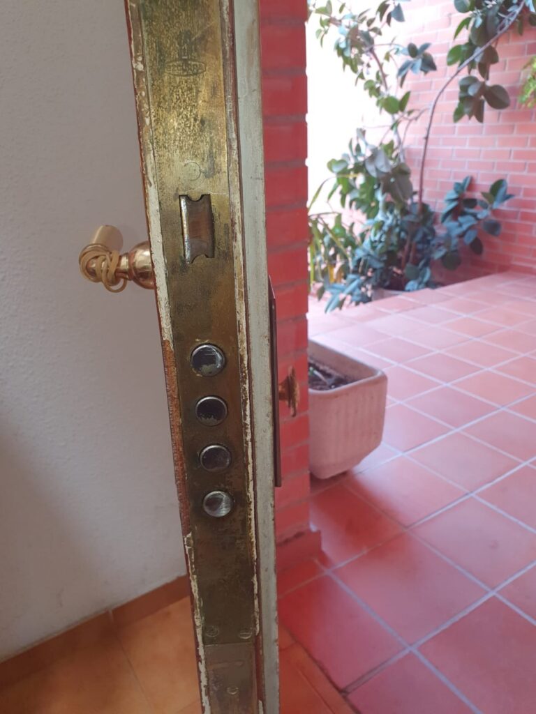 Apertura de puertas Santander