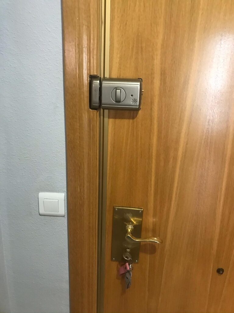Apertura de puertas Soano