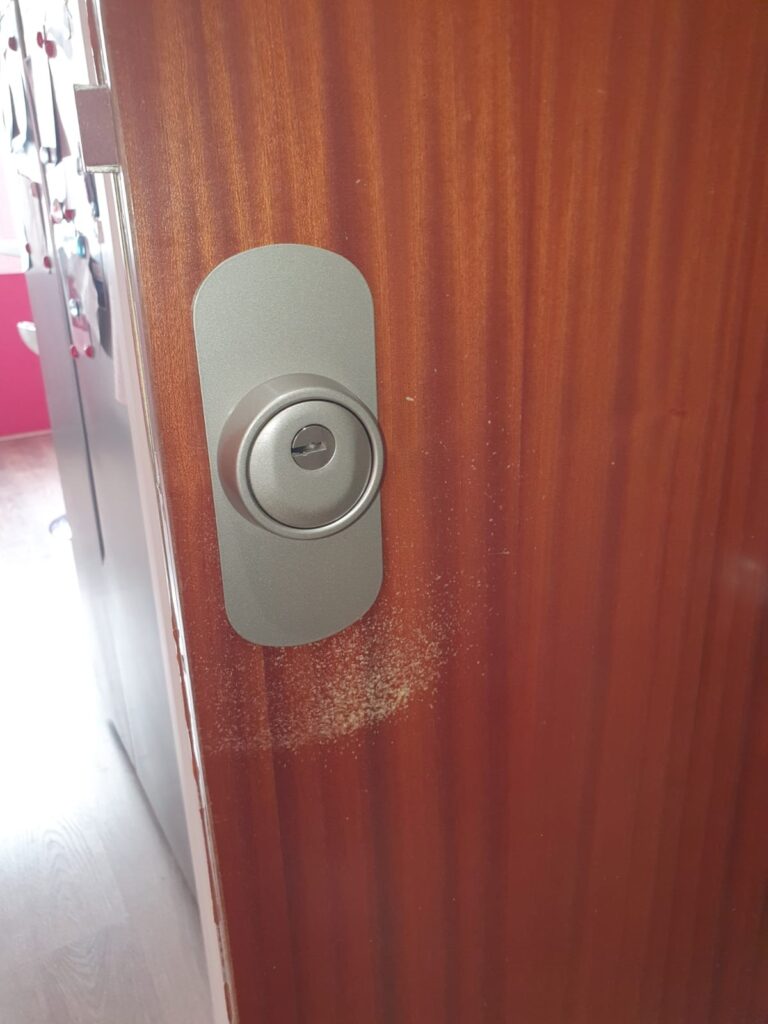 Apertura de puertas Sona