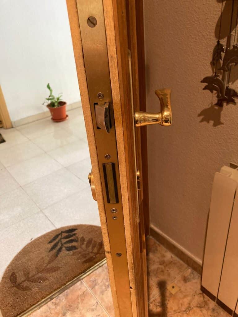 Apertura de puertas Villaviad