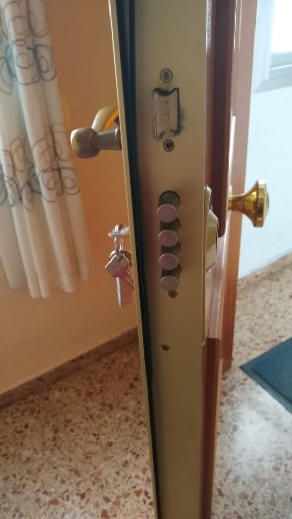 Cambio de cerraduras Cortiguera