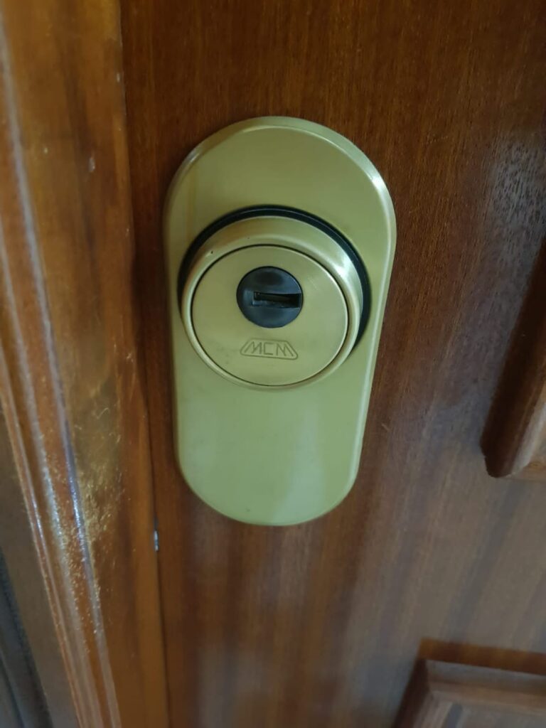 Cambio de cerraduras Elechas